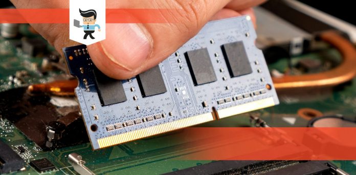 Remove the Dust from RAM Sticks