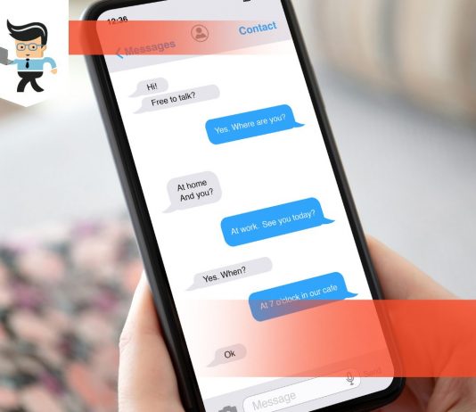 Enable Facebook Messenger chat bubbles